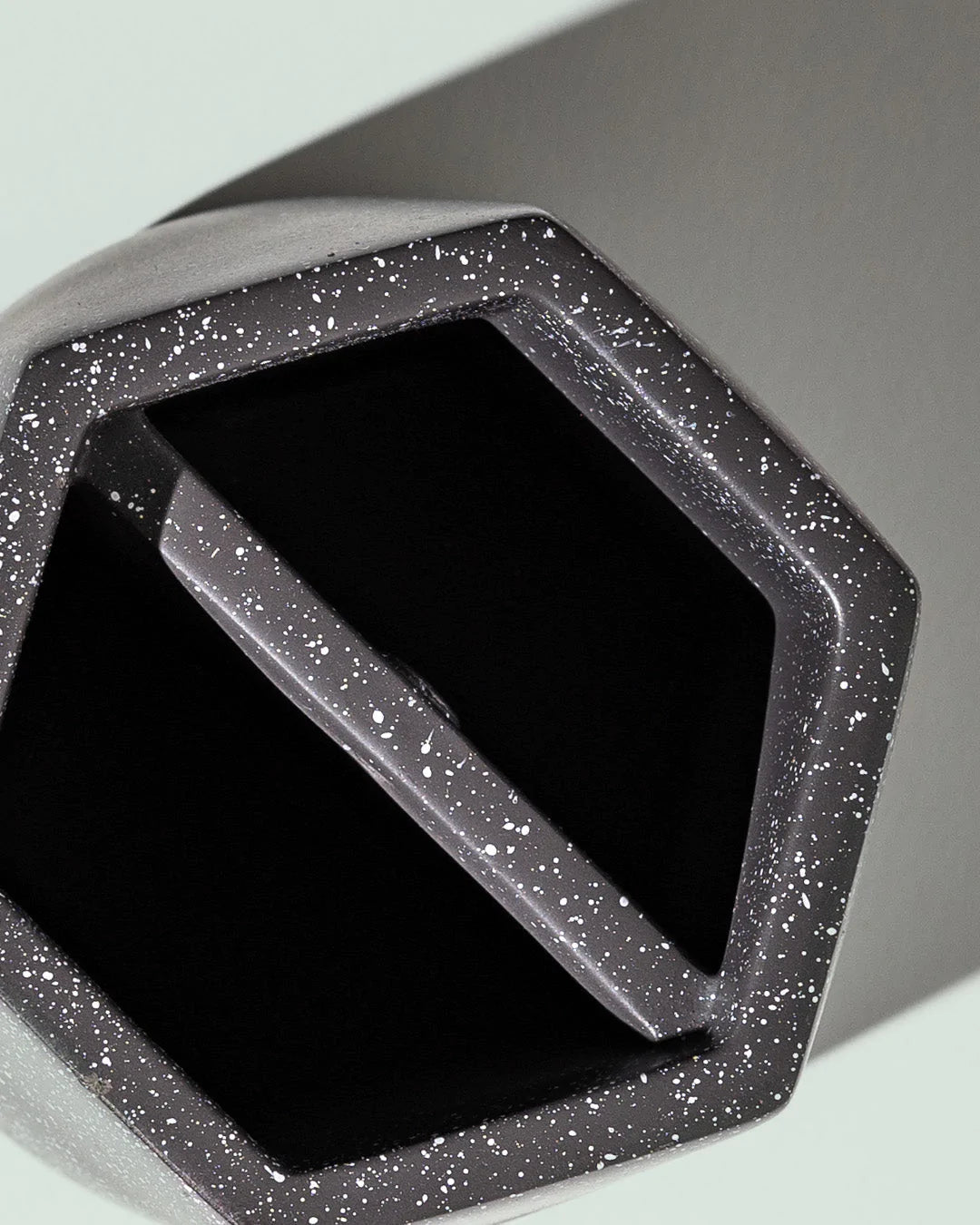 Malua Stash Jar by BRNT  : Speckled Black